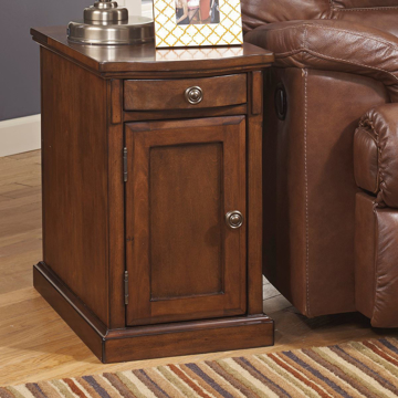 Davis Chairside Table with USB