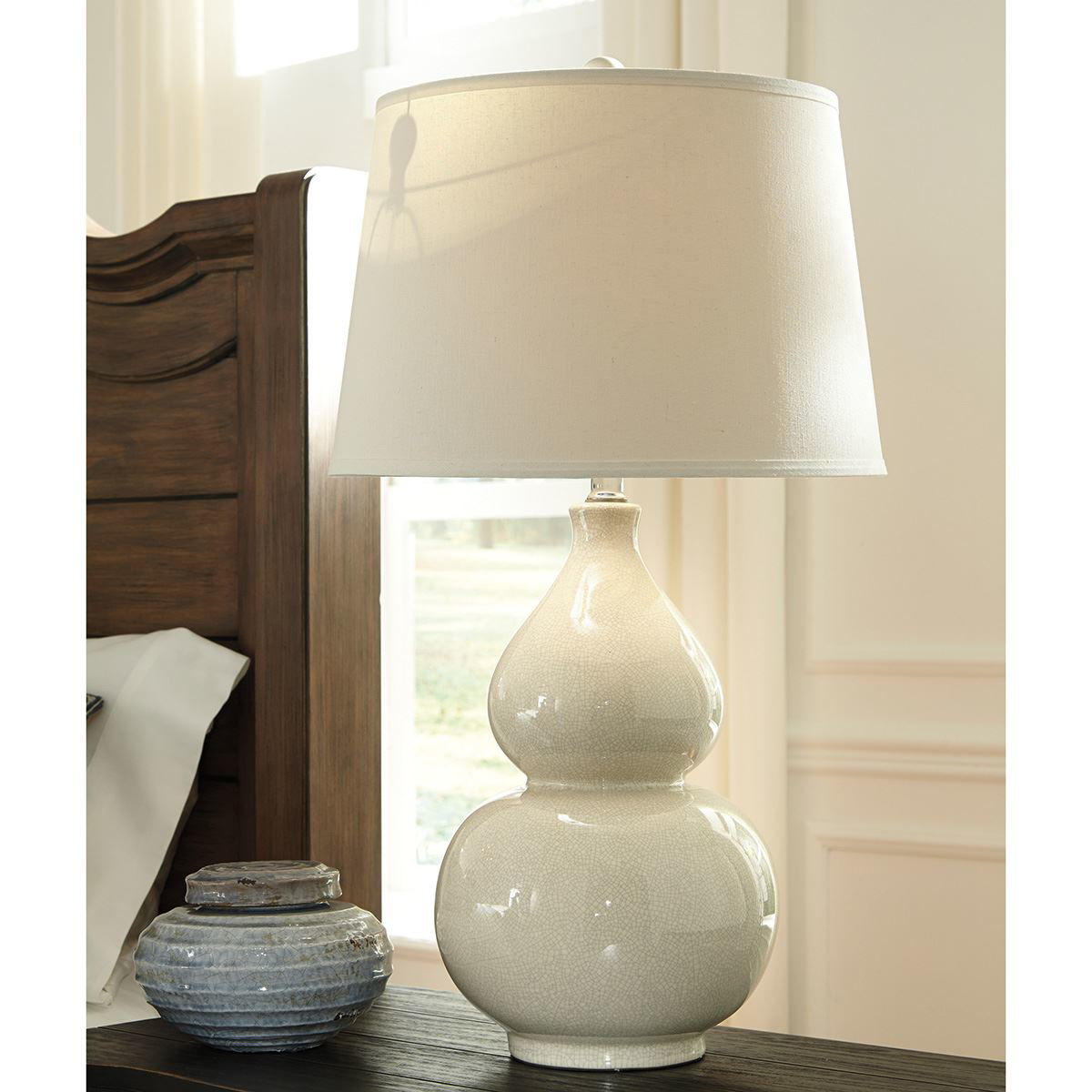 Picture of Ceramic Table Lamp