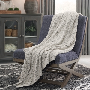 Picture of LEONITA BLACK & WHITE THROW