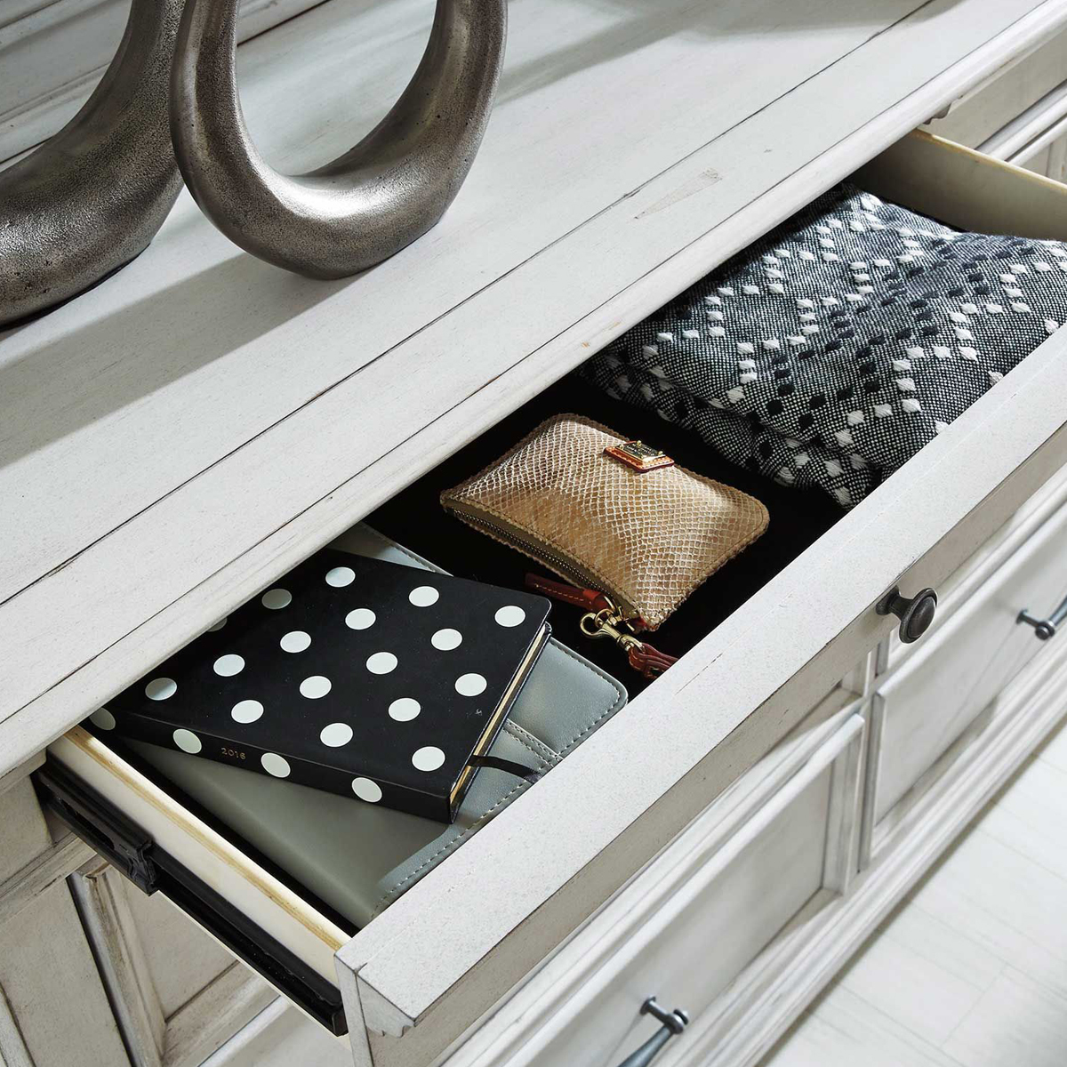 Picture of KARENA NIGHTSTAND