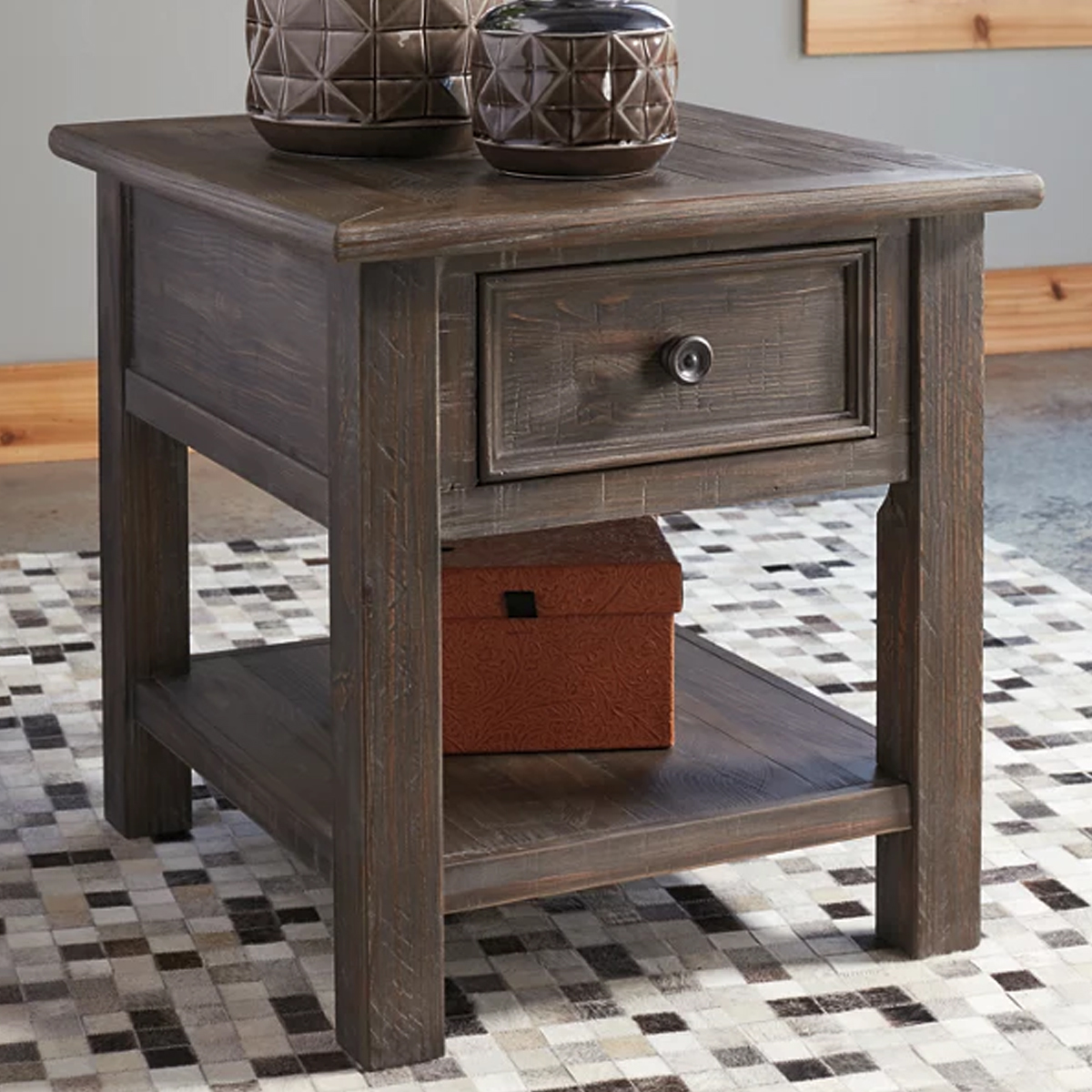 Picture of WYATT END TABLE