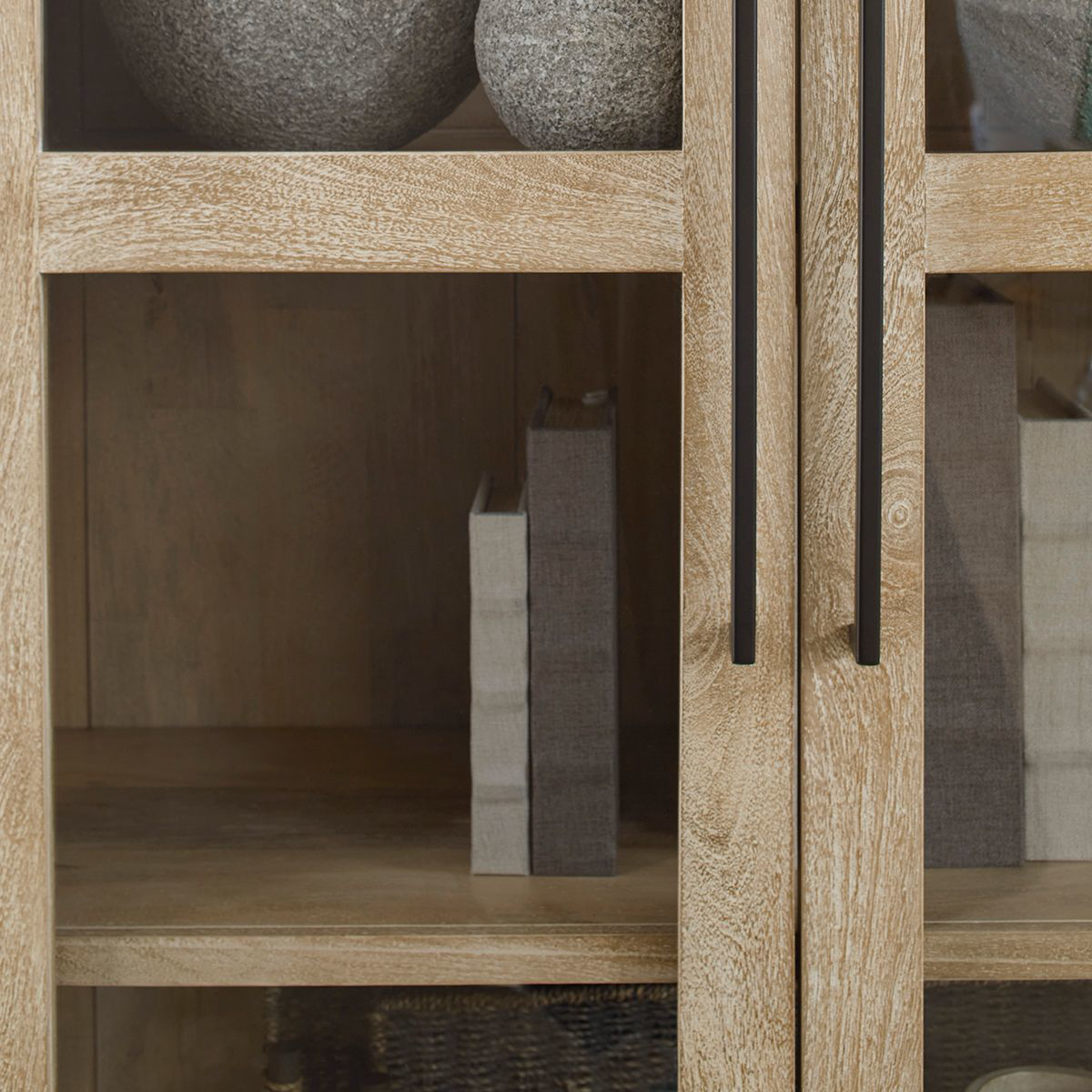 Picture of NASHVILLE ACCENT CABINET
