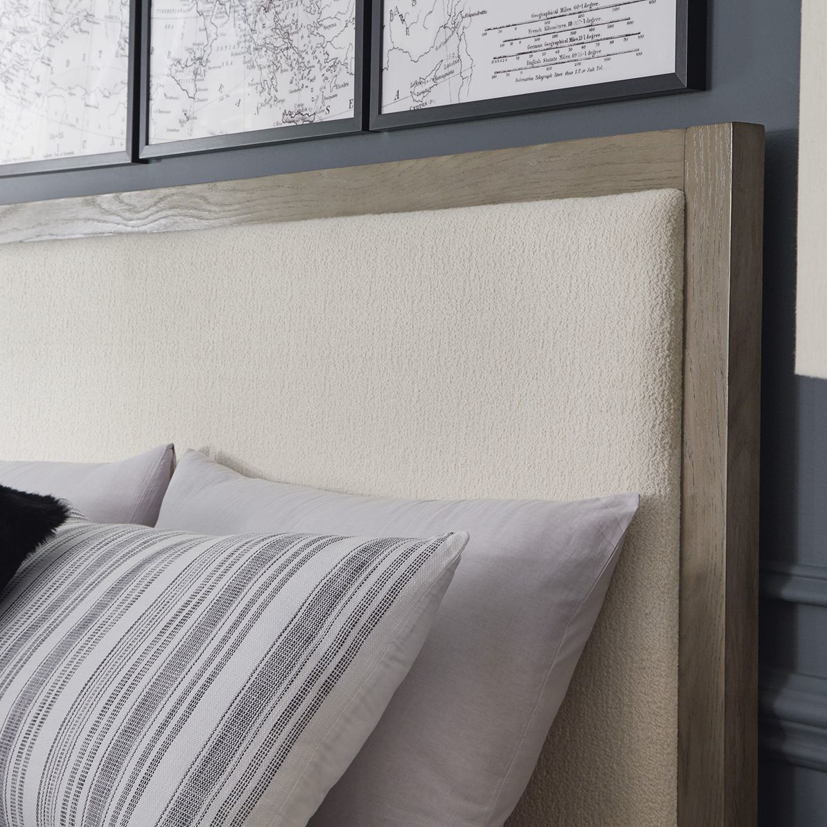 Picture of OAKLAND UPHOLSTERED QUEEN BED