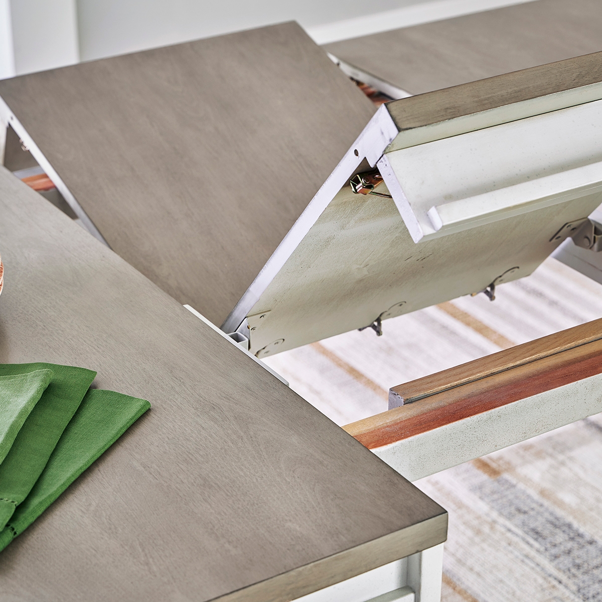 Picture of NICOLE 7PC DINING W/BENCH