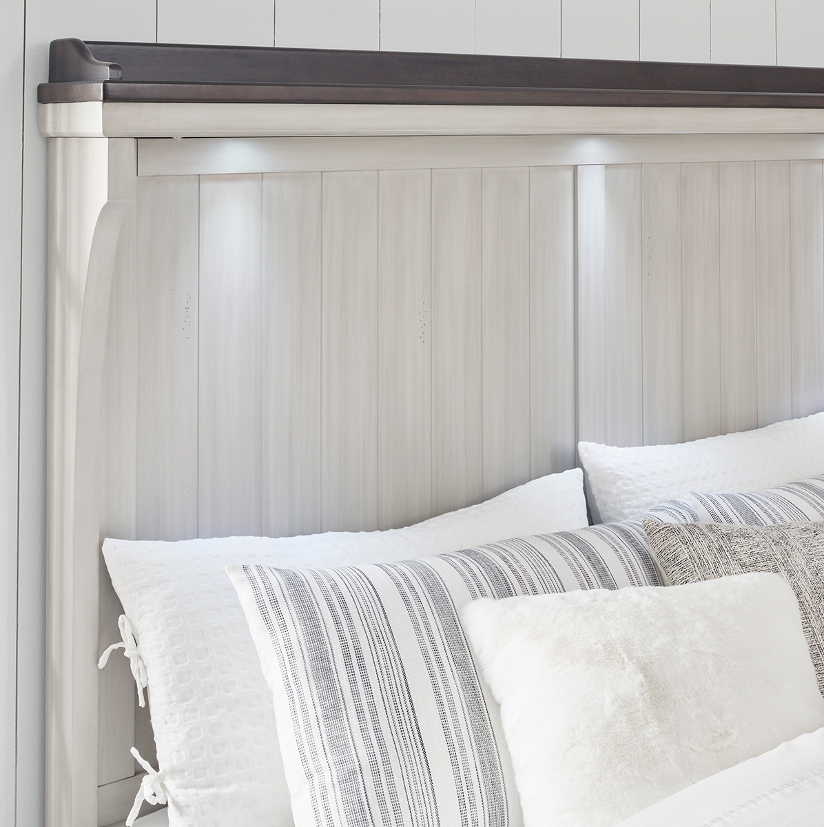 Picture of KAYCE KING BED