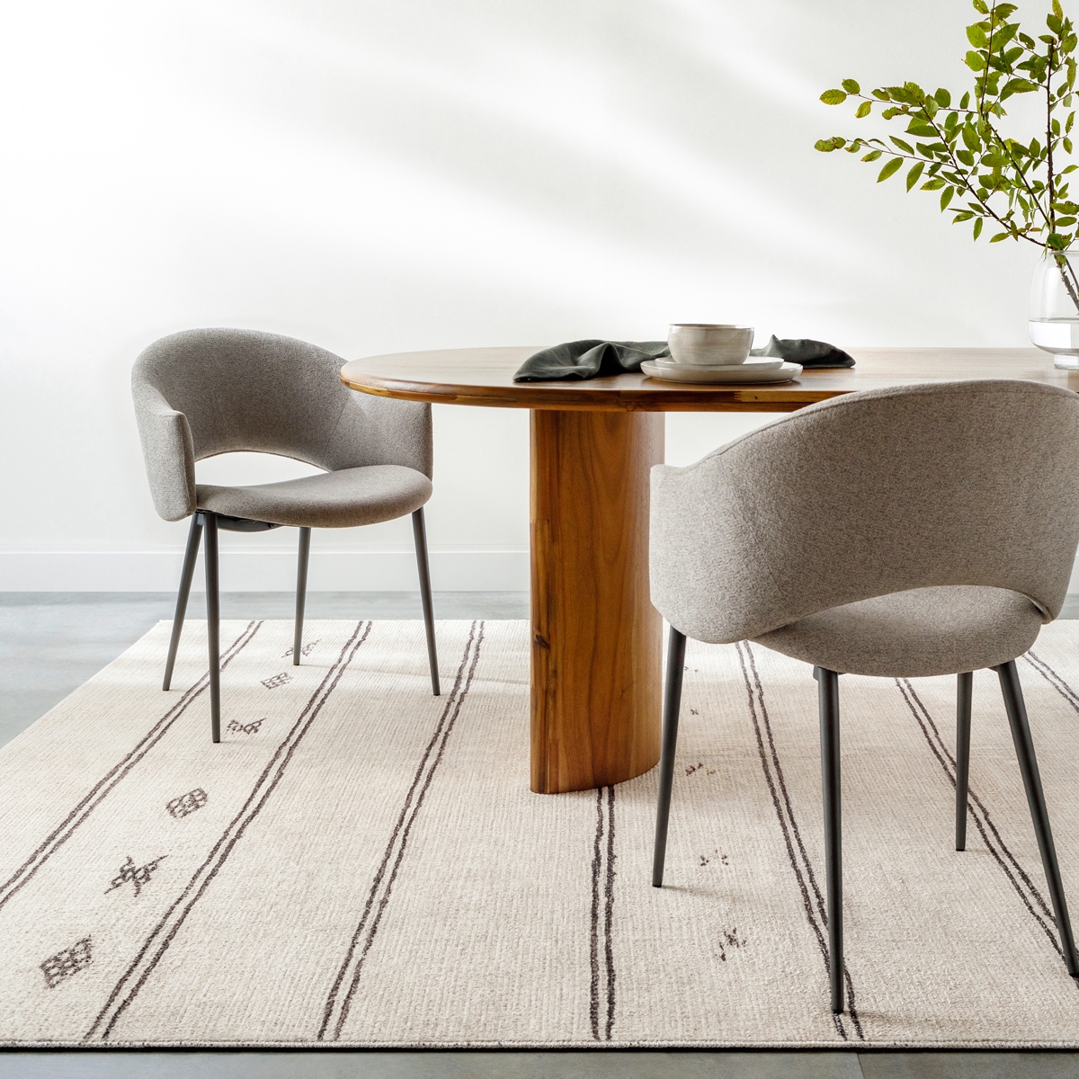 Picture of RIVI 5"3"X7' RUG