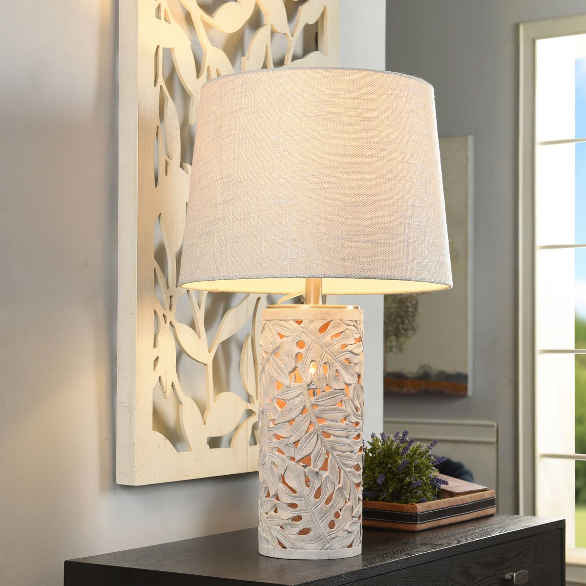 Picture of HEVEA CREAM CUTOUT LEAF LAMP