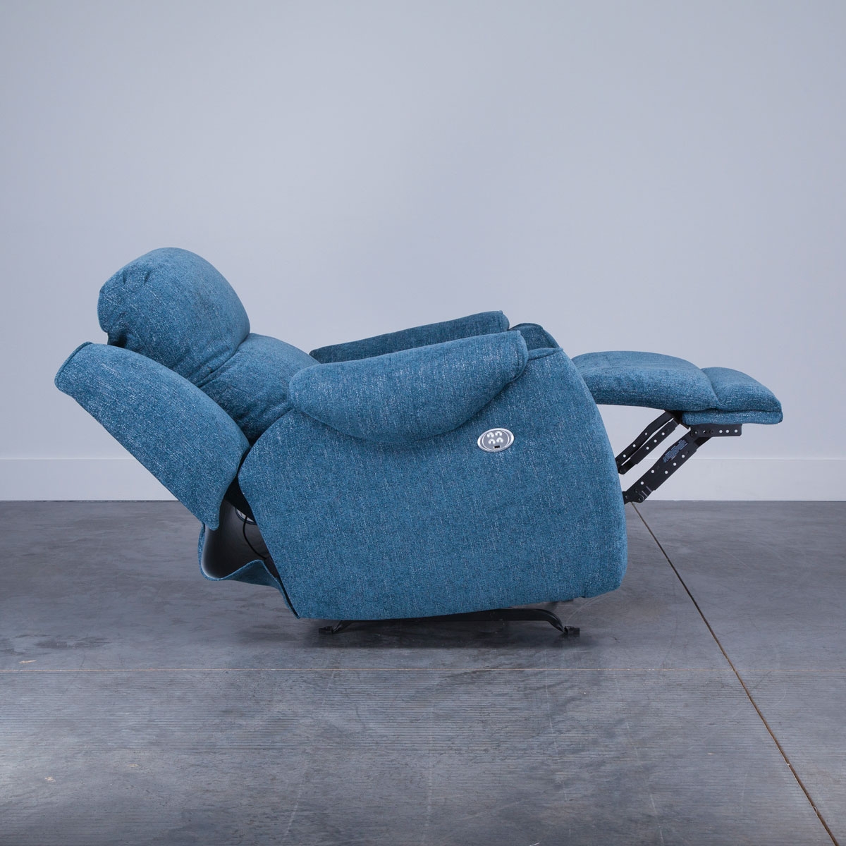 Picture of LIVINGSTON RECLINER WITH POWER HEADREST