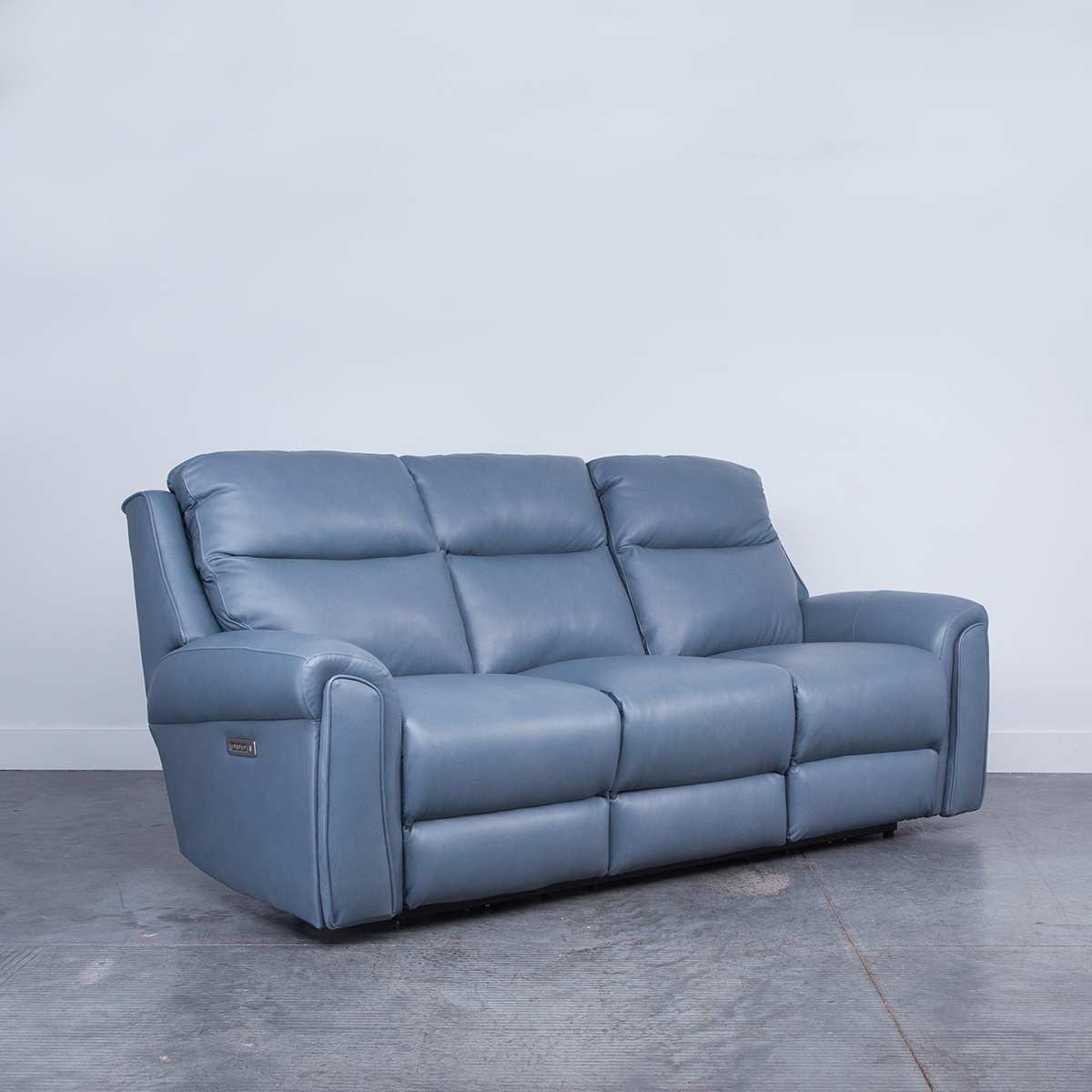 Picture of BELLINGHAM SOFA W/PHR/LUMB