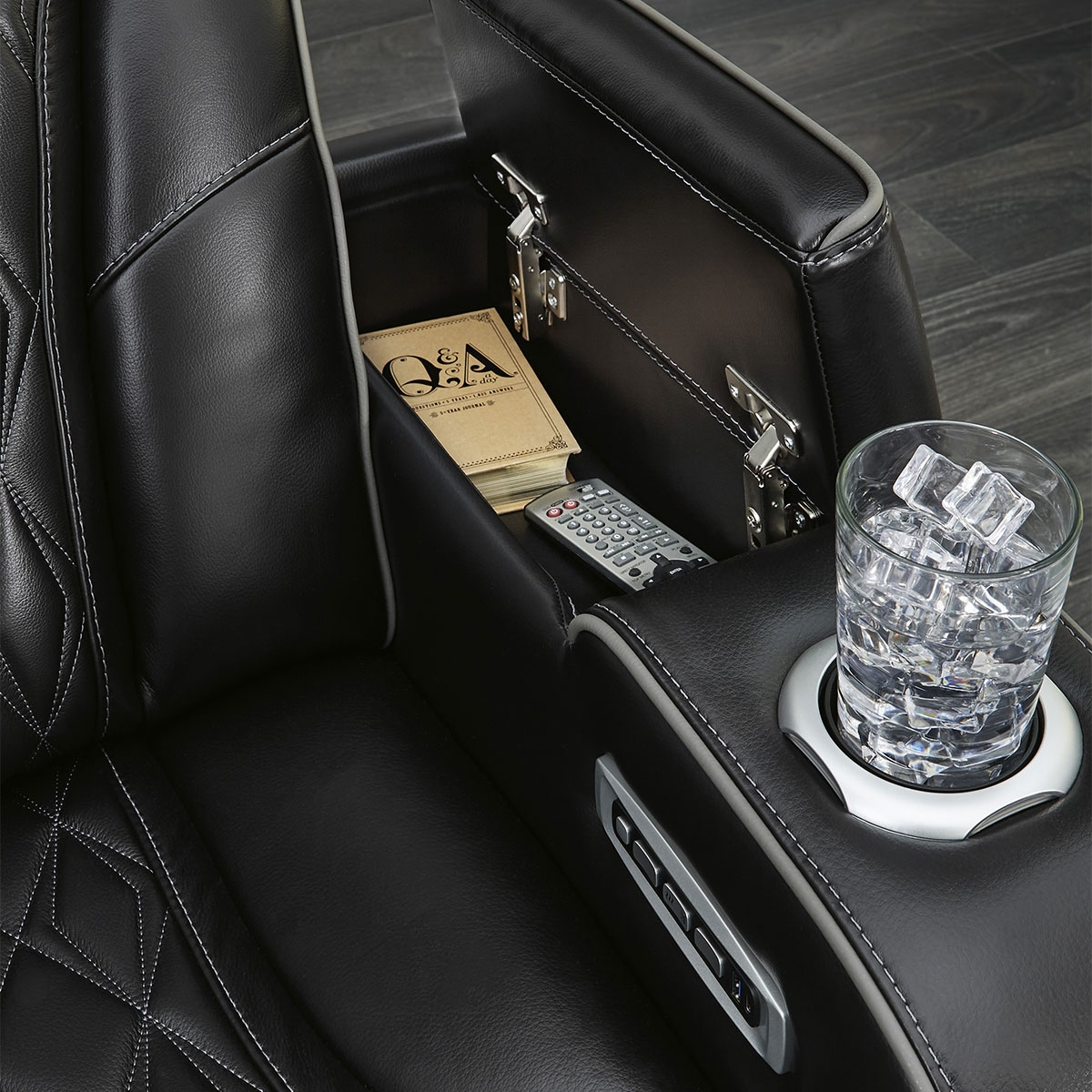 Picture of OPTIMUS BLACK RECLINER W/POWER HEADREST