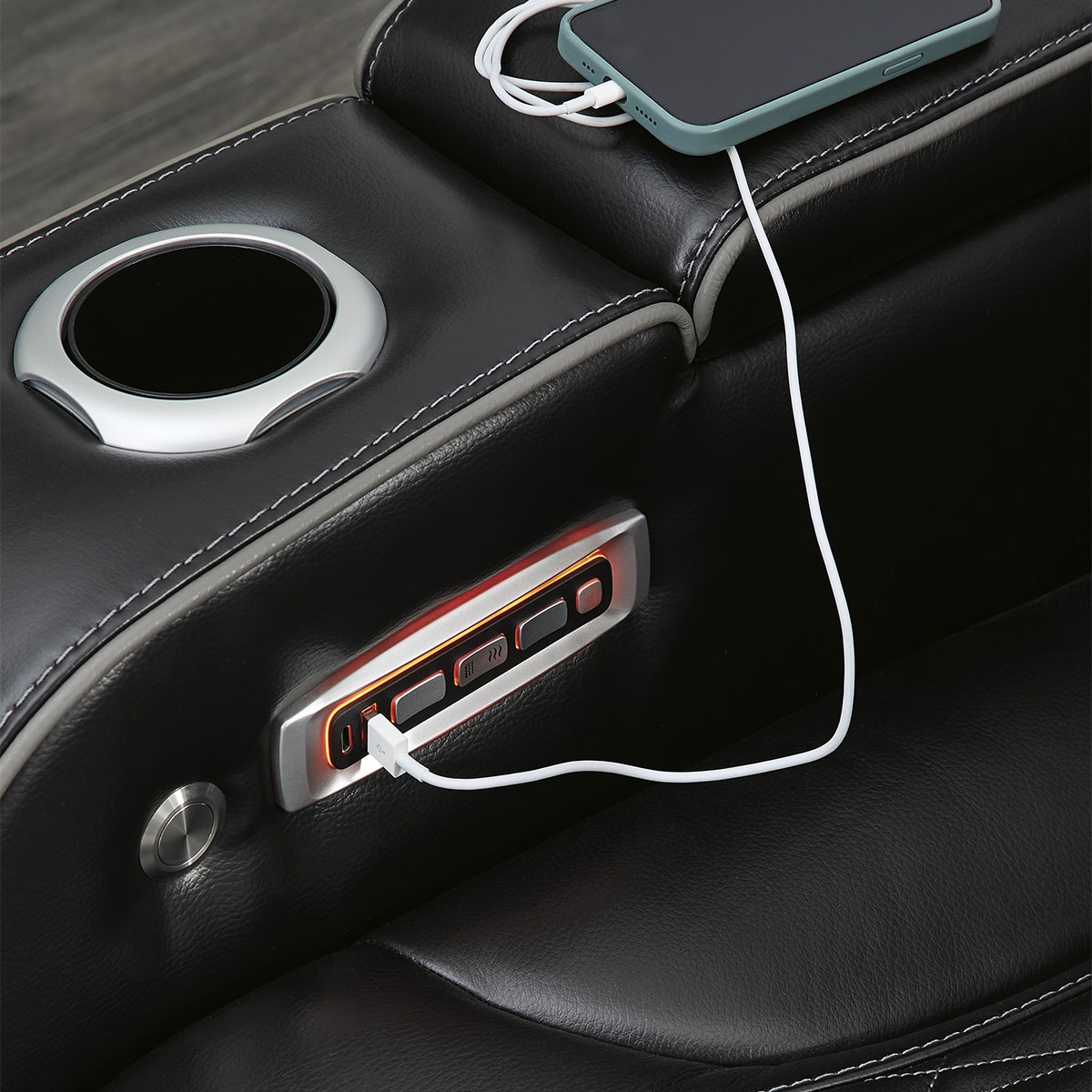 Picture of OPTIMUS BLACK RECLINER W/POWER HEADREST