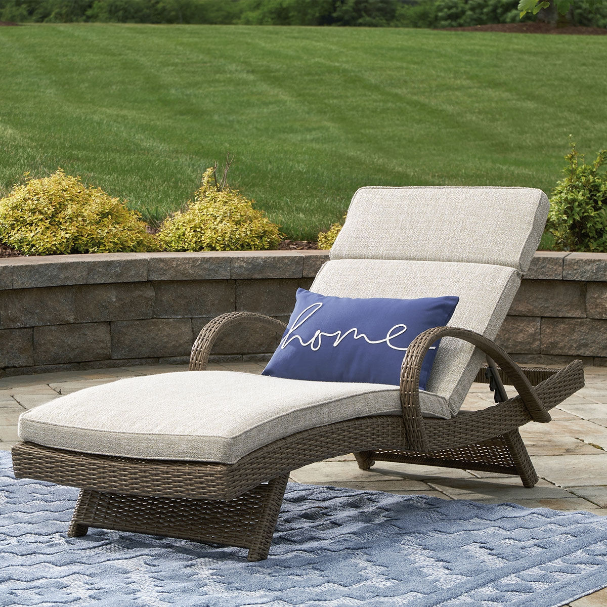 Picture of BEACH HOUSE CHAISE LOUNGE