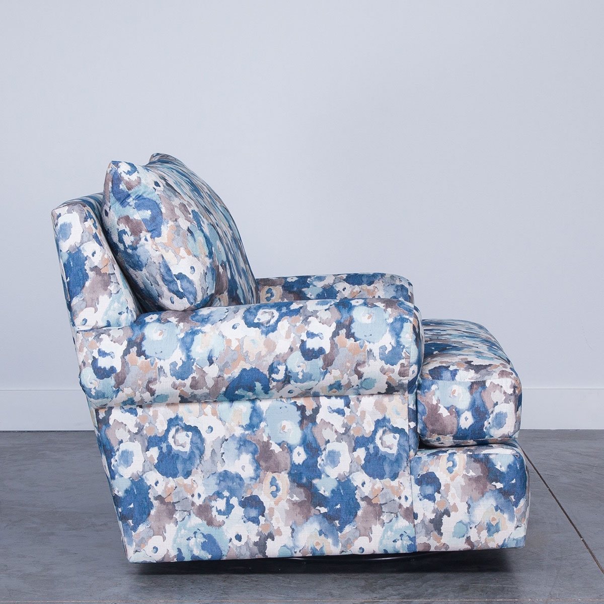 Picture of LEILANI SWIVEL MATCHING CHAIR