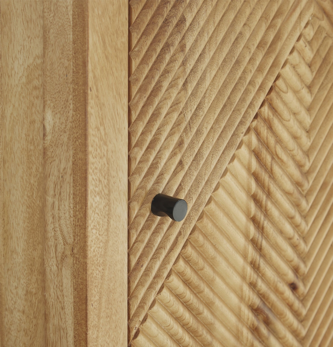 Picture of EMBERTON ACCENT CABINET