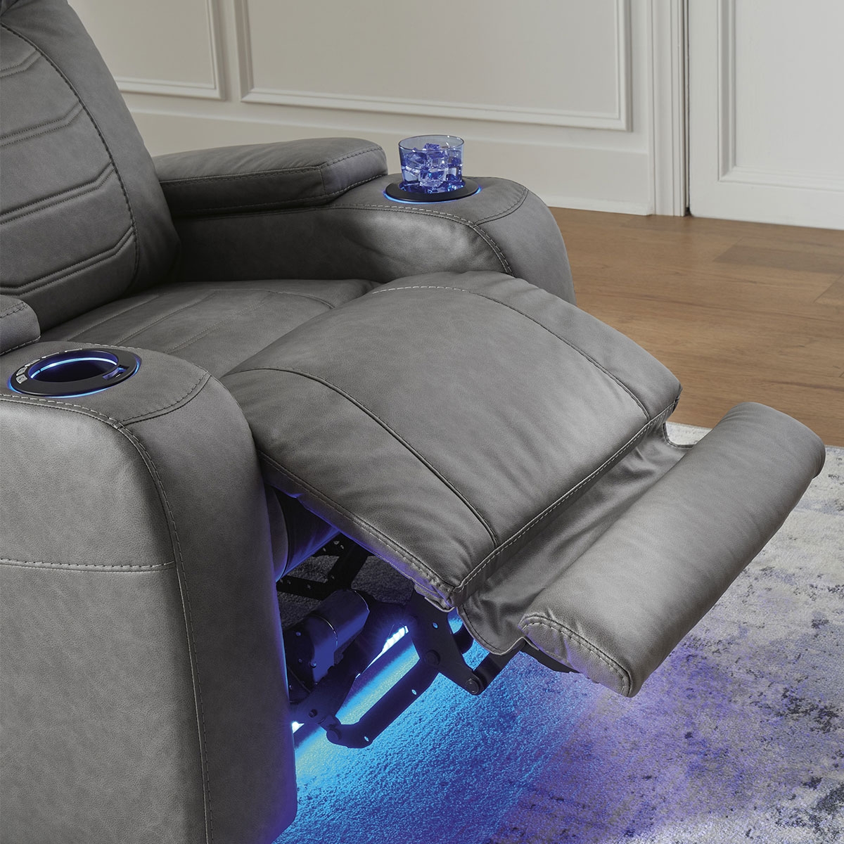 Picture of SCHOONER RECLINER W/POWER HEADREST IN SLATE