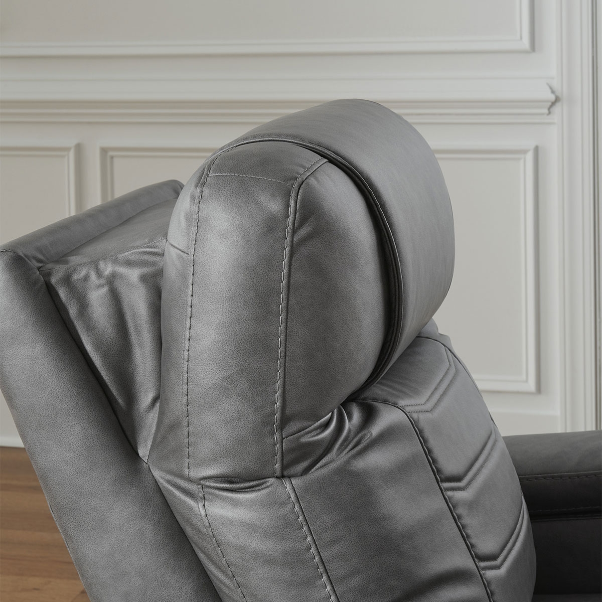 Picture of SCHOONER RECLINER W/POWER HEADREST IN SLATE