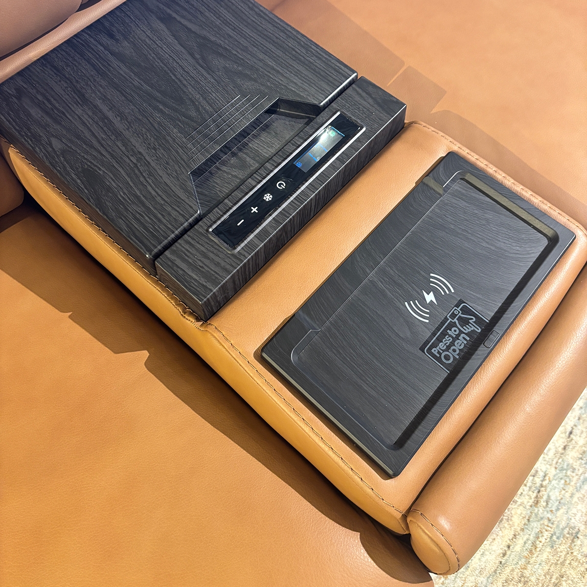 Picture of HUDSON BUTTERNUT CONSOLE LOVE W/COOLING UNIT