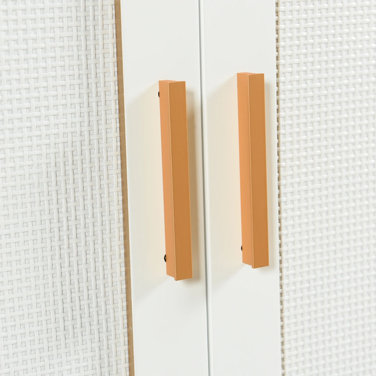 Picture of HAMPTON 3DR CABINET