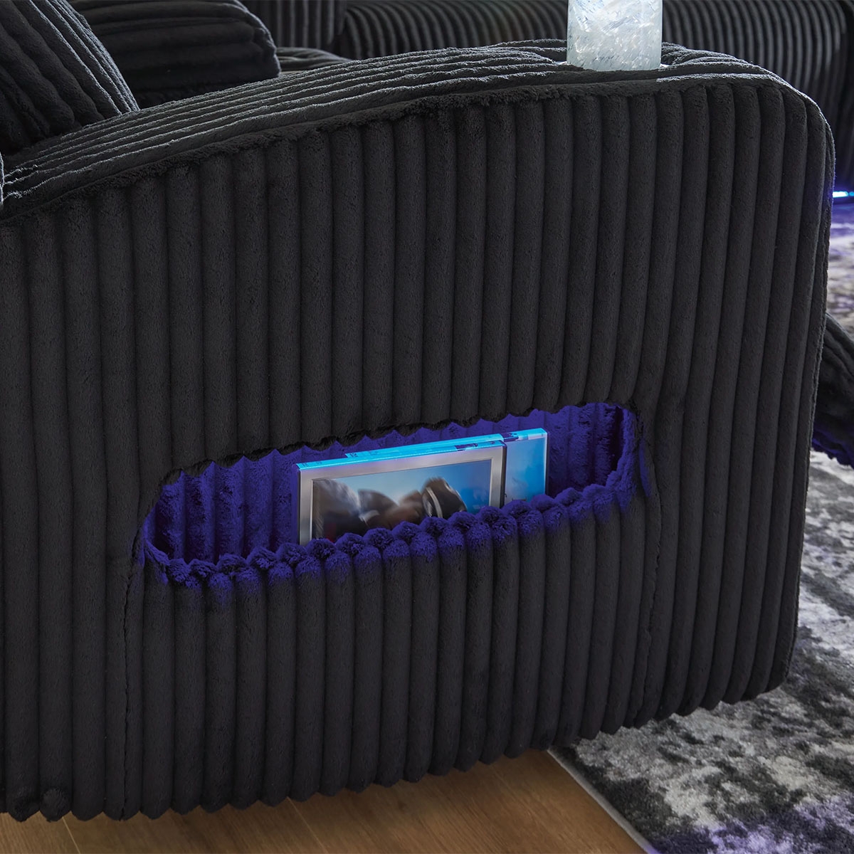 Picture of FOREST LAKE LOVESEAT W/ CONSOLE & POWER HEADREST